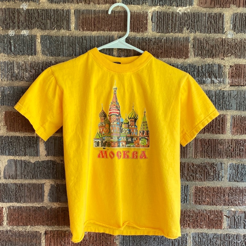 vintage destination tee featuring Russia graphic